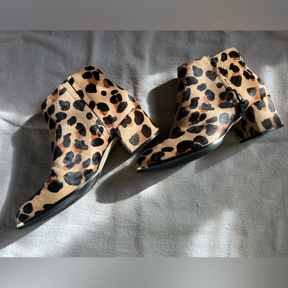 Cole Haan Grand Ambition Calf Hair Leopard Print Ankle Boots size 8.5